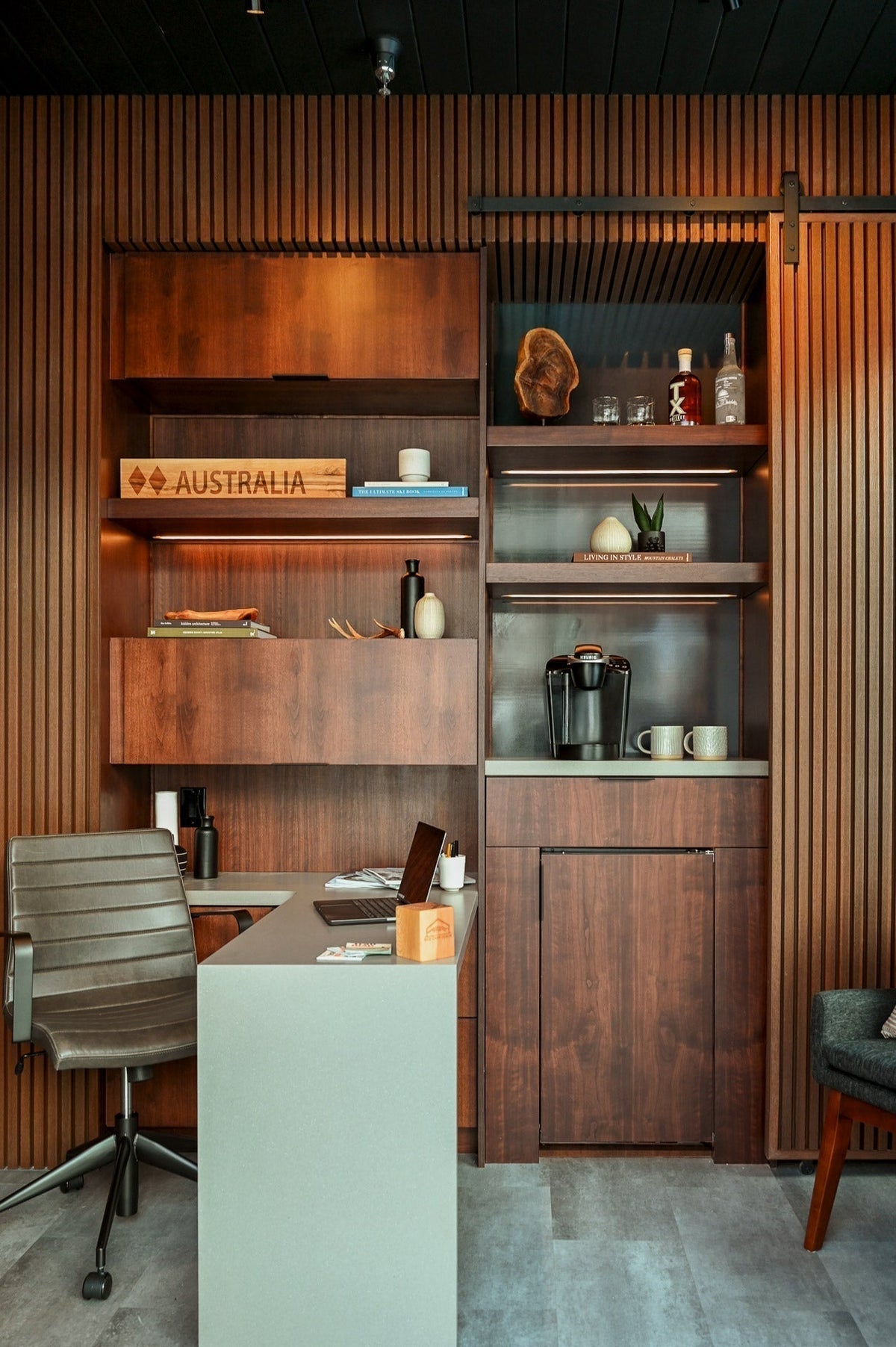 Elevate A Workspace | Elliot Cole Home