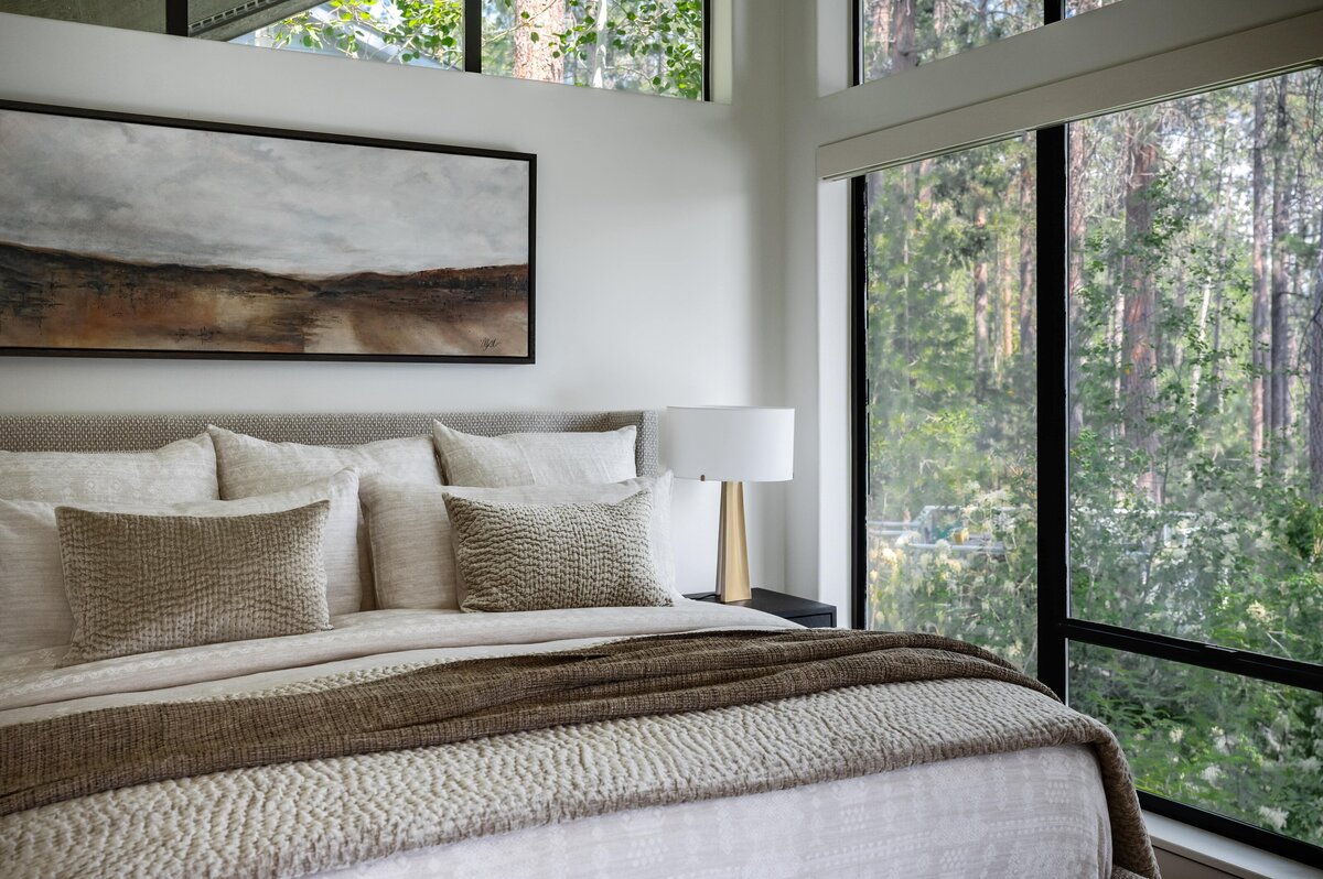 The River Modern