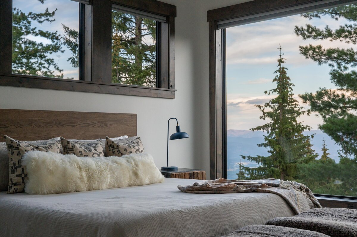 First Tracks Lodge